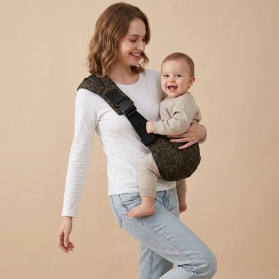 Porte-bebe-fille